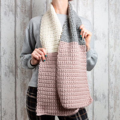 Accessories Crochet Kit - Hannah's Beginner Scarf - Wool Couture