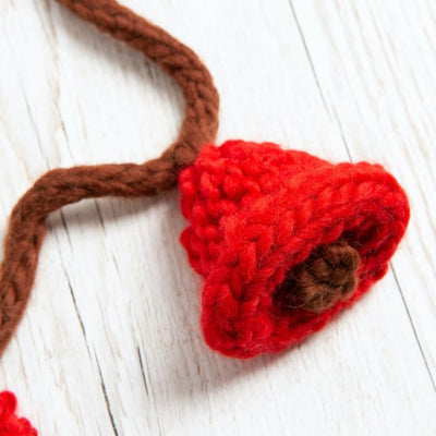 Christmas Garland Knitting Kit - Wool Couture
