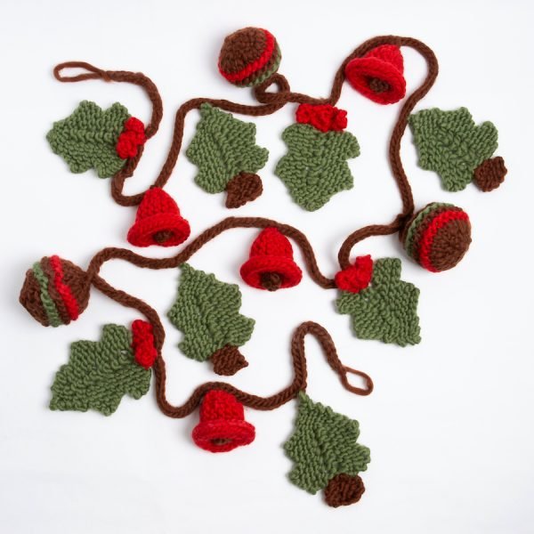 Christmas Garland Knitting Kit - Wool Couture