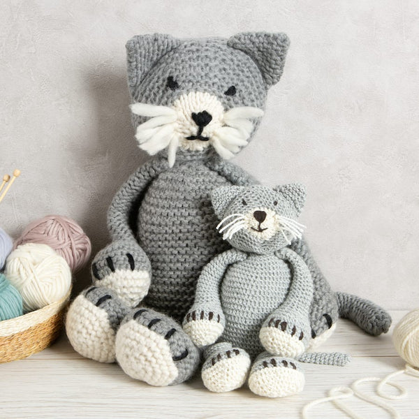 Giant Chloe the Cat Knitting Kit - Wool Couture