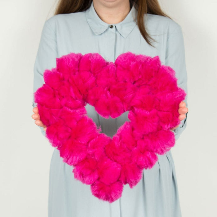 Pom Pom Heart Wreath Craft Kit - Wool Couture