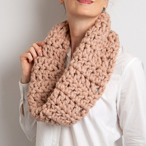 Absolute Beginners Cowl Crochet Kit - Wool Couture