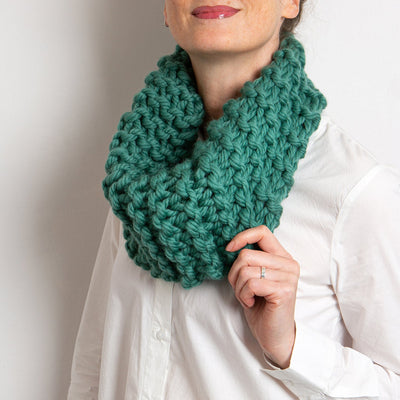 Absolute Beginners Cowl Knitting Kit - Wool Couture