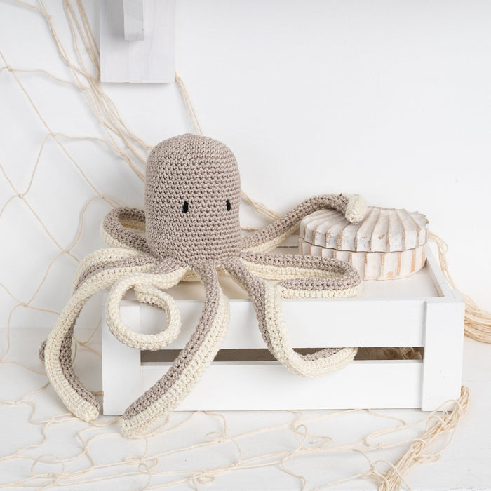 Aria Octopus Easy Crochet Kit - Wool Couture