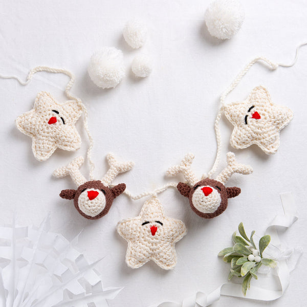 Belle the Reindeer & Christmas Star Garland Crochet Kit - Wool Couture