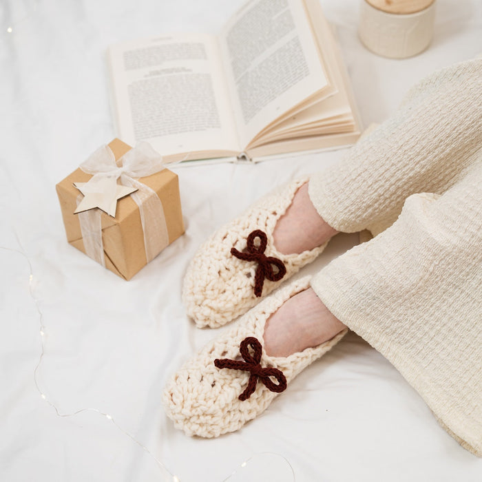 Bow Slipper Crochet Kit - Wool Couture