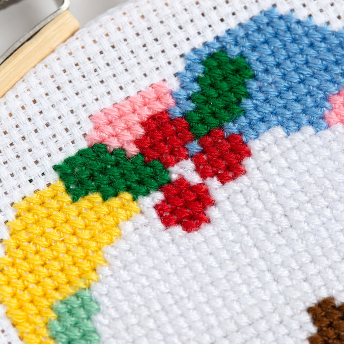 Christmas Pudding Cross Stitch Kit - 3 Inch Hoop - Wool Couture