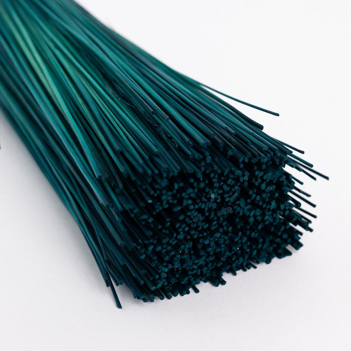 Coloured Broom Corn for Broom Making – 200g Bundle - Wool Couture