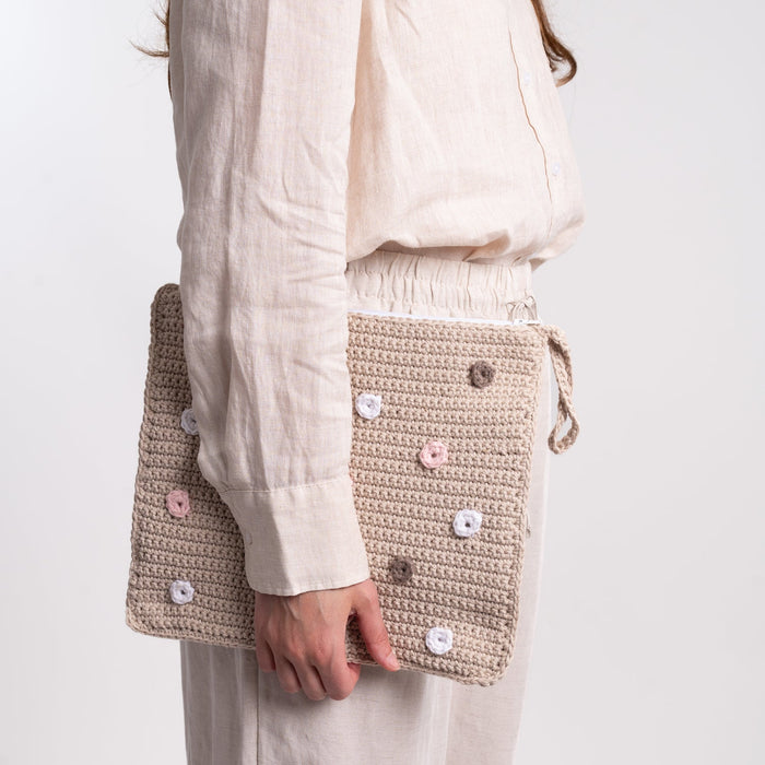 Emma Pouch Crochet Kit - Wool Couture