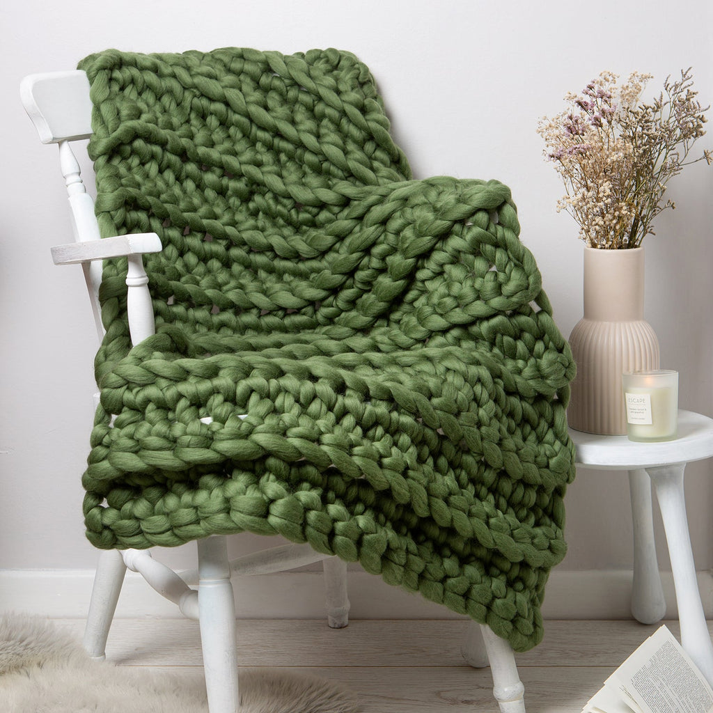 Henrietta Blanket Crochet Kit Wool Couture - Main Image
