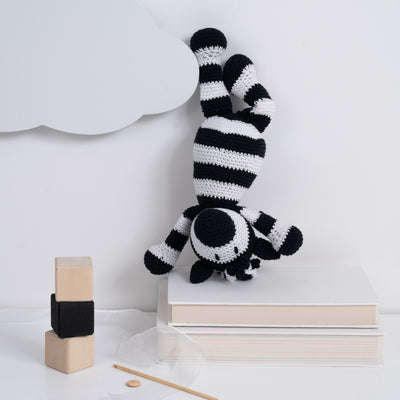 Holly Zebra Easy Crochet Kit