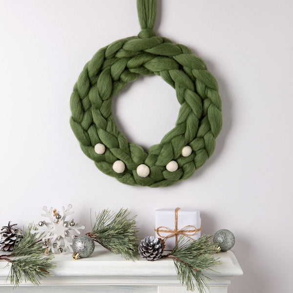Kissing Wreath Finger Crochet Kit - Wool Couture