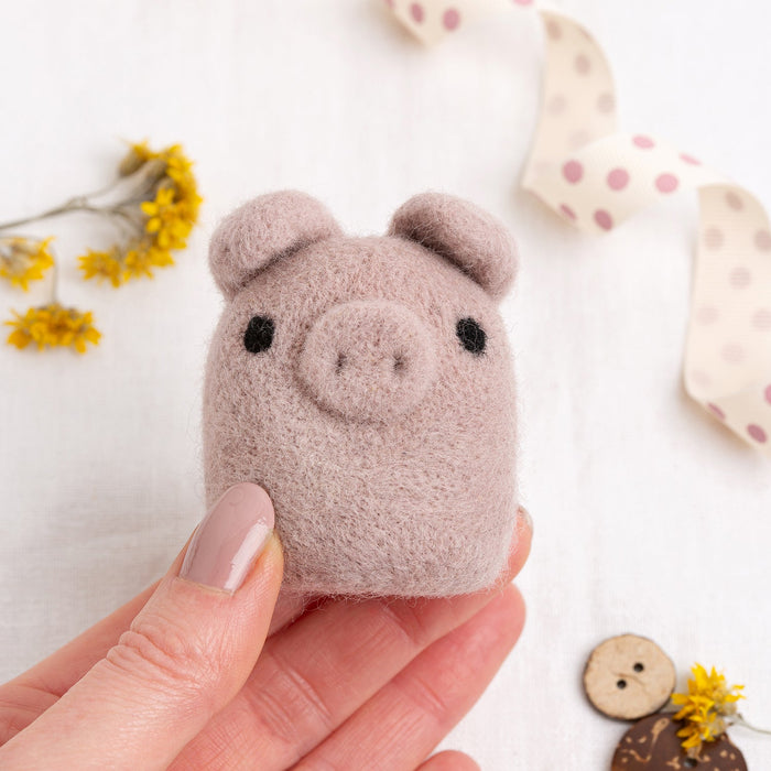 My Pocket Pig Needle Felting Kit - Wool Couture