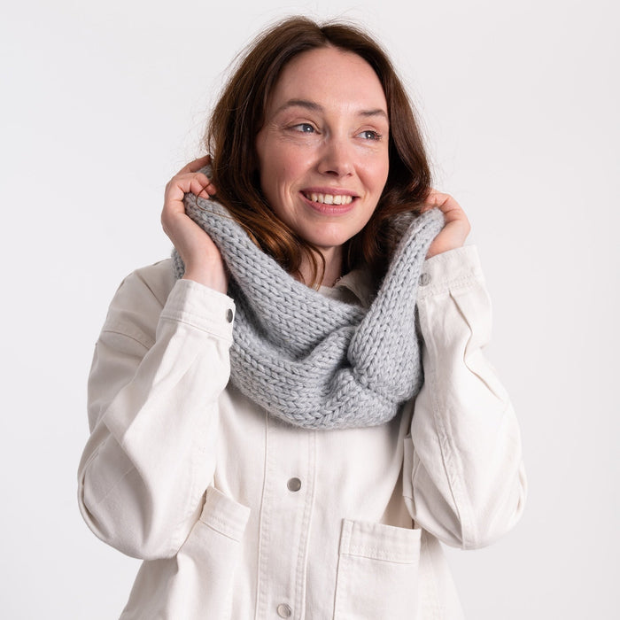 Twisted Snood Knitting Kit - Wool Couture