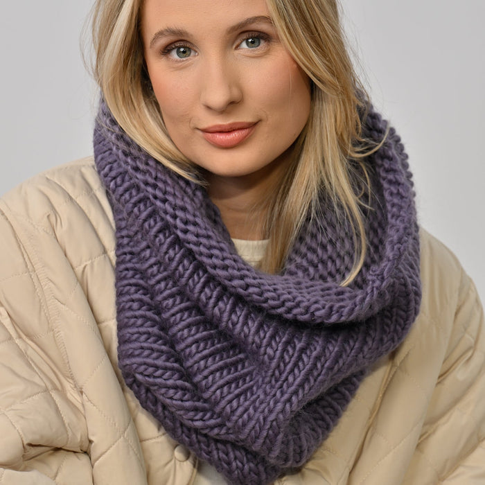 Accessories Knitting Kit - Absolute Beginners Heather Snood - Wool Couture