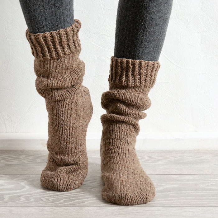 Accessories Knitting PDF Pattern - Siesta Socks - Wool Couture