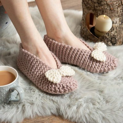 Bow Slipper Knitting Kit - Wool Couture