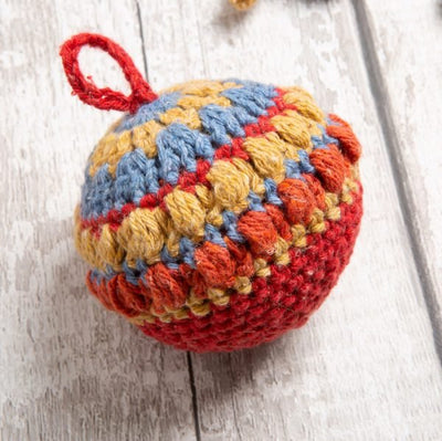Christmas Decoration Crochet kit - Wool Couture