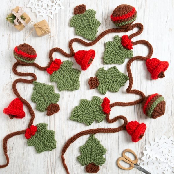 Christmas Garland Knitting Kit - Wool Couture