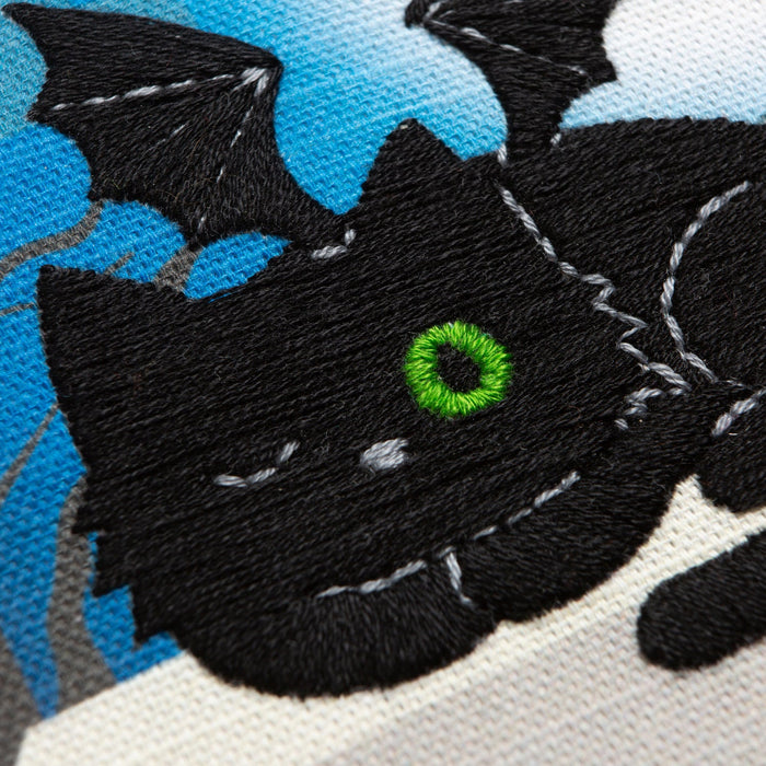 Embroidery Kit - Black Cat Halloween 7" - Wool Couture