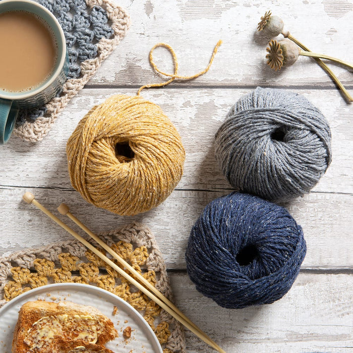 Garter Stitch Cushion Knitting Kit - Wool Couture