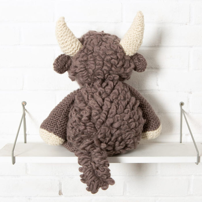 Giant Douglas the Highland Cow Knitting Kit - Wool Couture