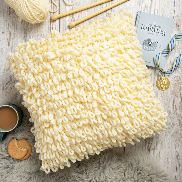 Loop Stitch Cushion Knitting Kit + Knitting Pocket Book - Gold Level - Wool Couture