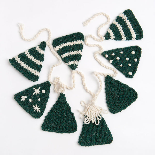 Oh Christmas Tree Garland and Paper Chain Knitting Kit - Wool Couture