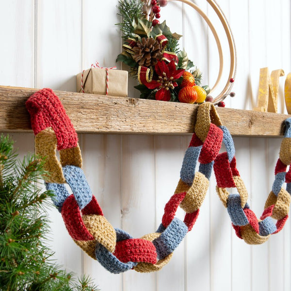 Christmas Tree Easy Crochet Kit. DIY Christmas Decoration Kit. Pine Tree  Cushion Crochet Kit by Wool Couture. 