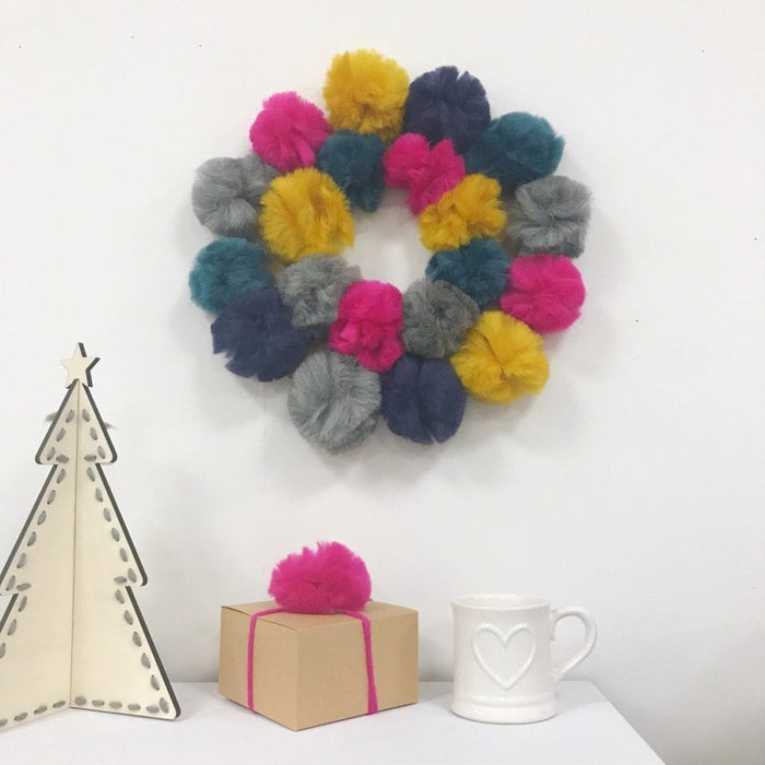 Pompom Wreath Craft Kit - Wool Couture