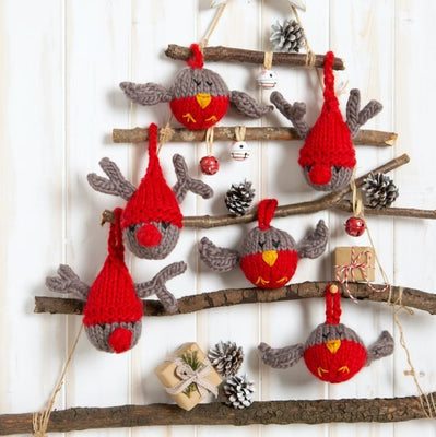 Reindeer and Robin Baubles Knitting Kit - Wool Couture