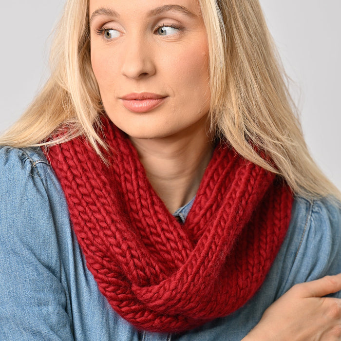 Twisted Snood Knitting Kit - Wool Couture