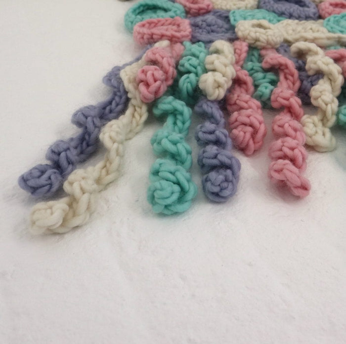 Wallhanging Crochet Kit - Wool Couture