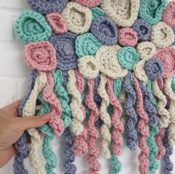Wallhanging Crochet Kit - Wool Couture